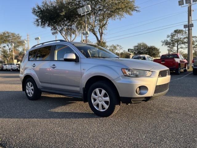 used 2013 Mitsubishi Outlander car, priced at $6,996