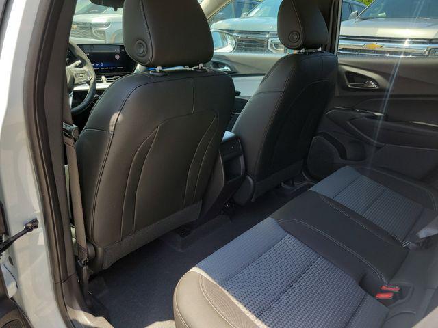 new 2025 Chevrolet Trax car, priced at $24,472