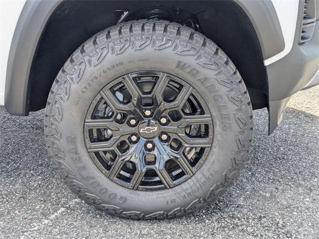 new 2025 Chevrolet Colorado car, priced at $43,085