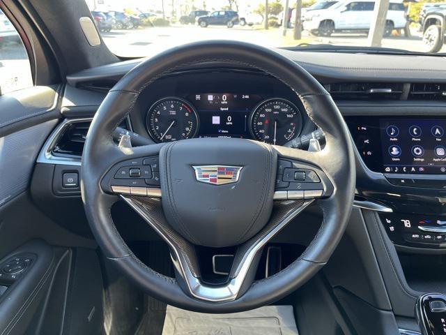 used 2024 Cadillac XT6 car, priced at $52,856