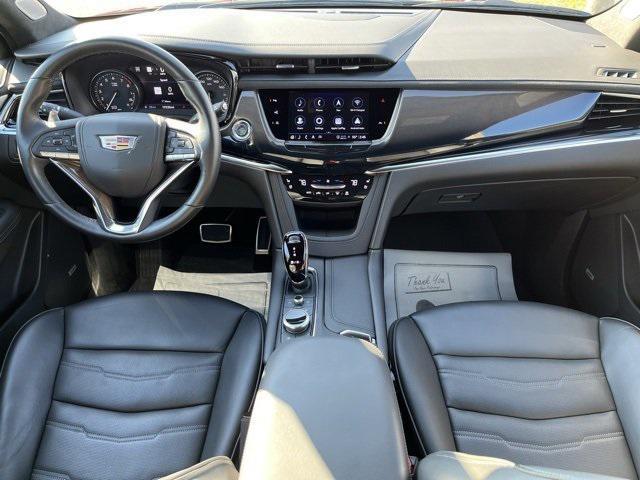 used 2024 Cadillac XT6 car, priced at $51,155