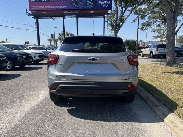 new 2025 Chevrolet Trax car, priced at $27,085