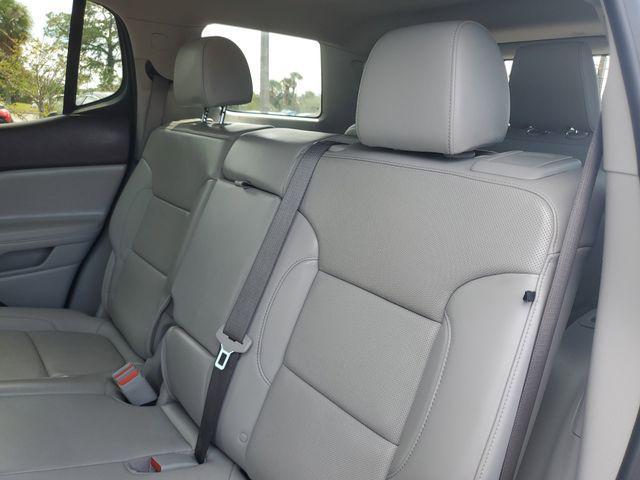 used 2023 GMC Acadia car, priced at $28,617