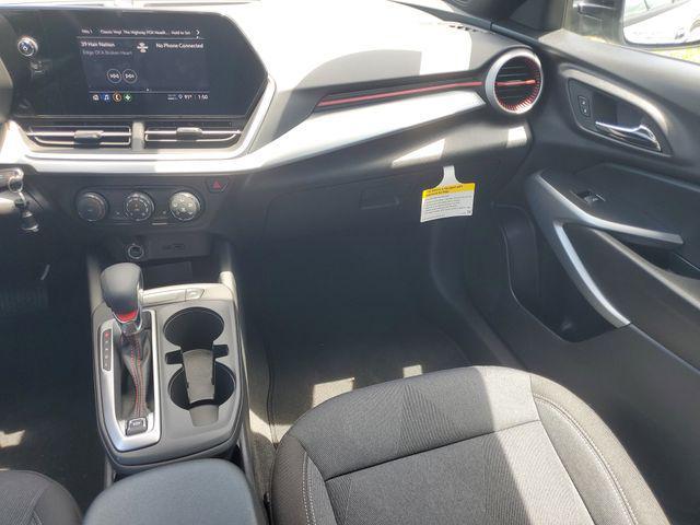 new 2025 Chevrolet Trax car, priced at $23,076