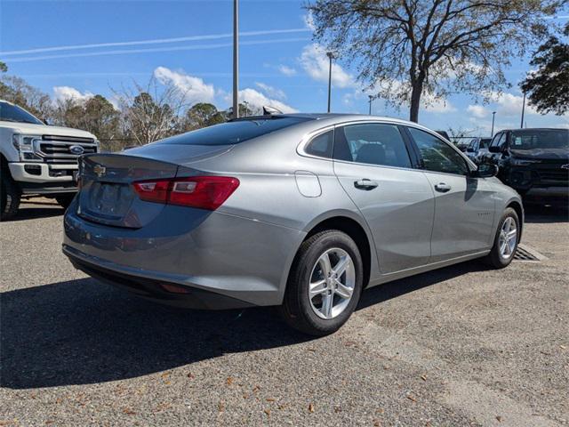 new 2025 Chevrolet Malibu car, priced at $25,915