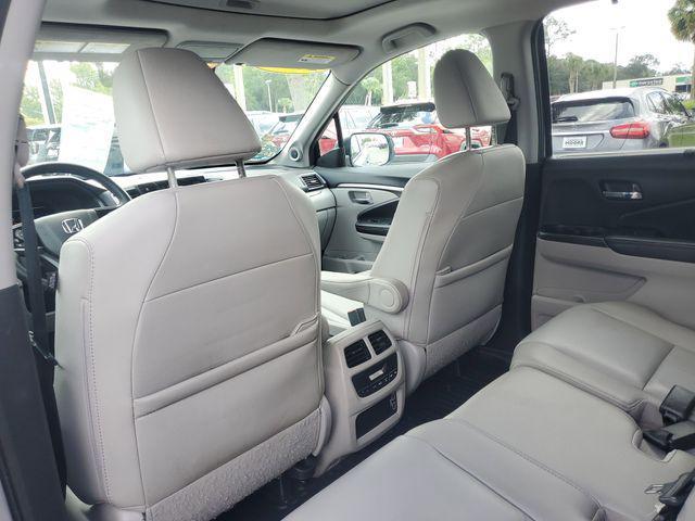 used 2022 Honda Pilot car, priced at $27,478