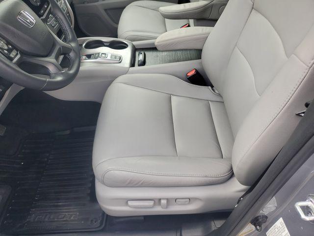 used 2022 Honda Pilot car, priced at $27,478