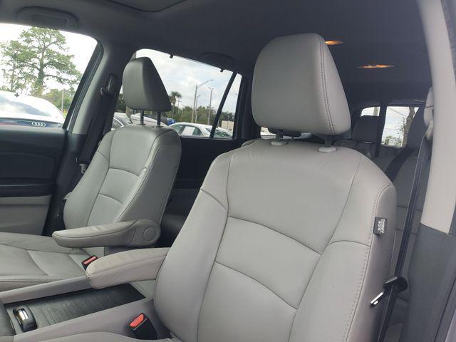 used 2022 Honda Pilot car, priced at $27,478