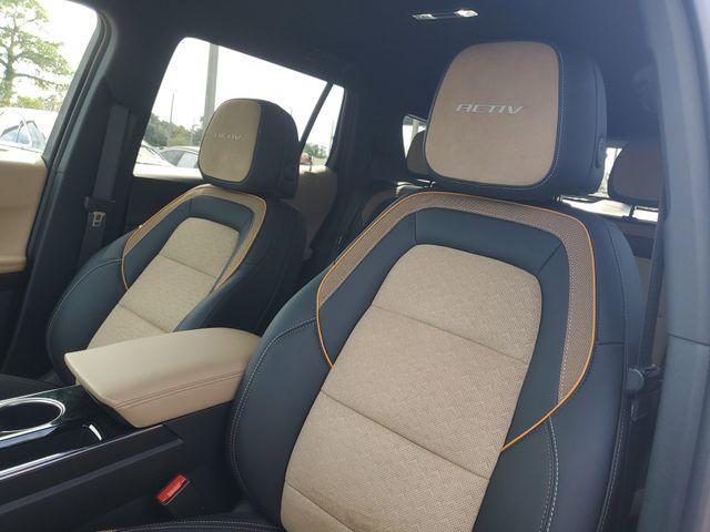 new 2025 Chevrolet Equinox car, priced at $32,824