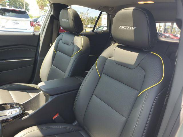 used 2025 Chevrolet Trax car, priced at $24,635