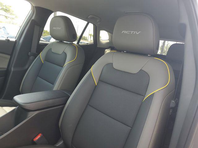 new 2025 Chevrolet Trax car, priced at $25,356