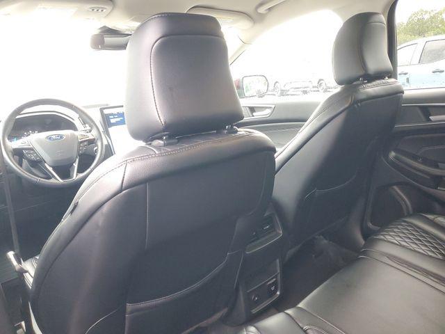 used 2024 Ford Edge car, priced at $29,956