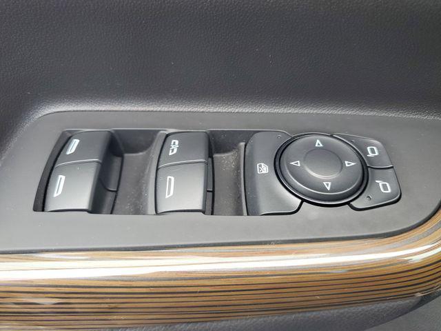 used 2023 GMC Acadia car, priced at $31,132