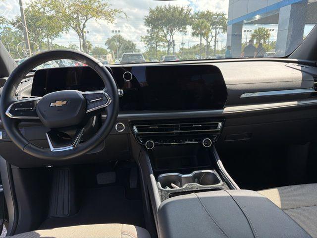 used 2025 Chevrolet Traverse car, priced at $42,164