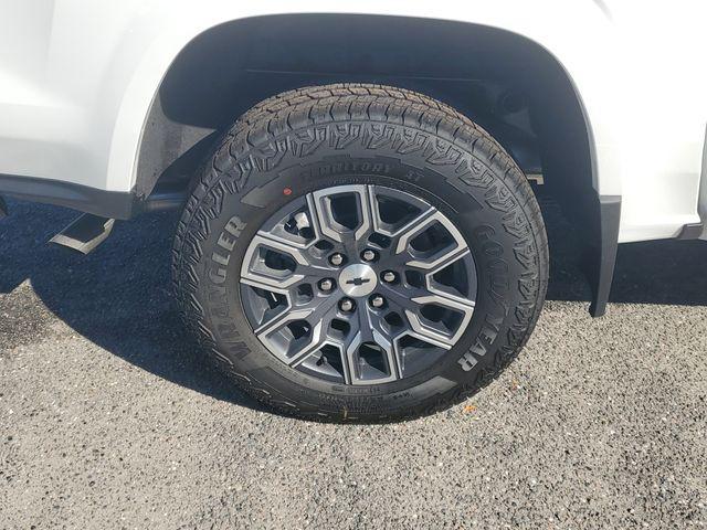 new 2026 Chevrolet Colorado car, priced at $43,688