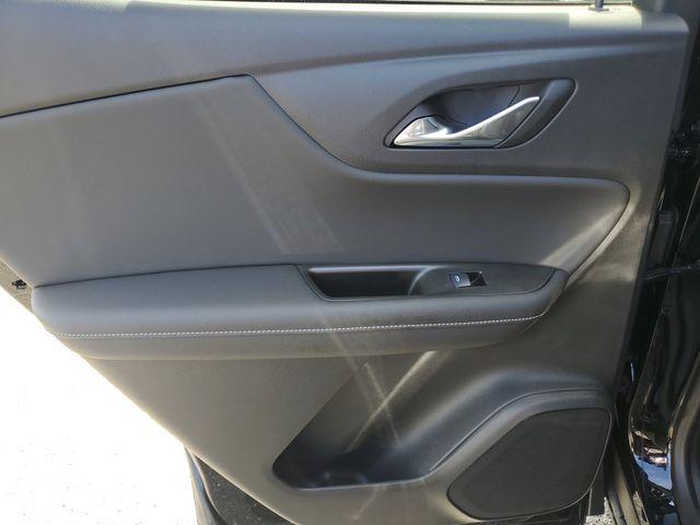 new 2025 Chevrolet Blazer car, priced at $34,177