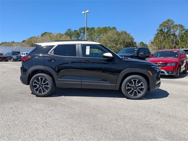 new 2025 Chevrolet TrailBlazer car, priced at $29,514