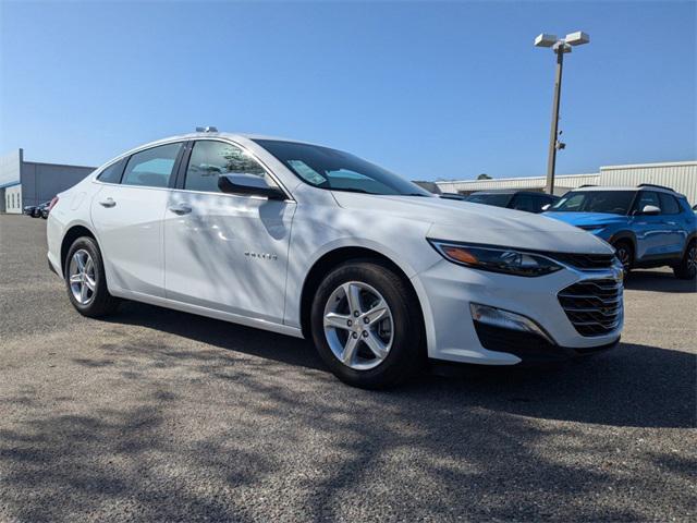 new 2025 Chevrolet Malibu car, priced at $24,997