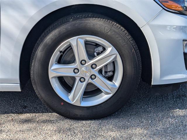 new 2025 Chevrolet Malibu car, priced at $24,997