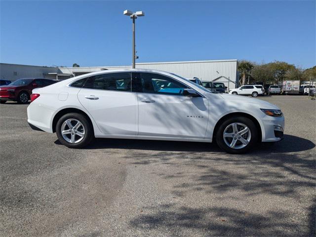 new 2025 Chevrolet Malibu car, priced at $24,997