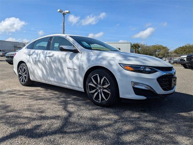 new 2025 Chevrolet Malibu car, priced at $27,115