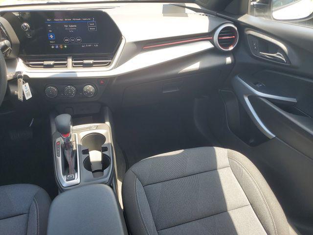new 2025 Chevrolet Trax car, priced at $22,347