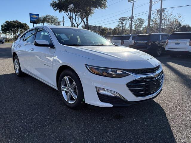 new 2025 Chevrolet Malibu car, priced at $26,995