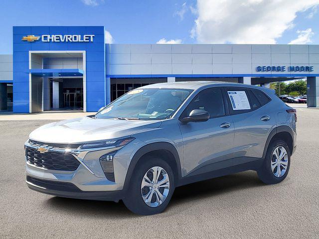 used 2025 Chevrolet Trax car, priced at $22,396
