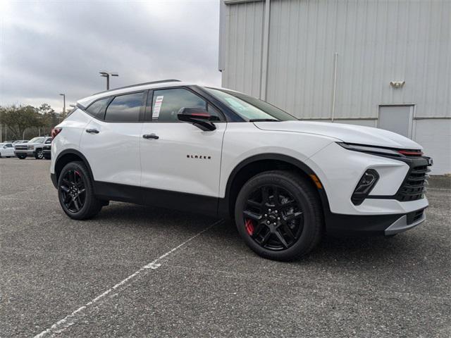 new 2025 Chevrolet Blazer car, priced at $37,981