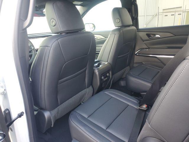 new 2026 Chevrolet Traverse car, priced at $44,368