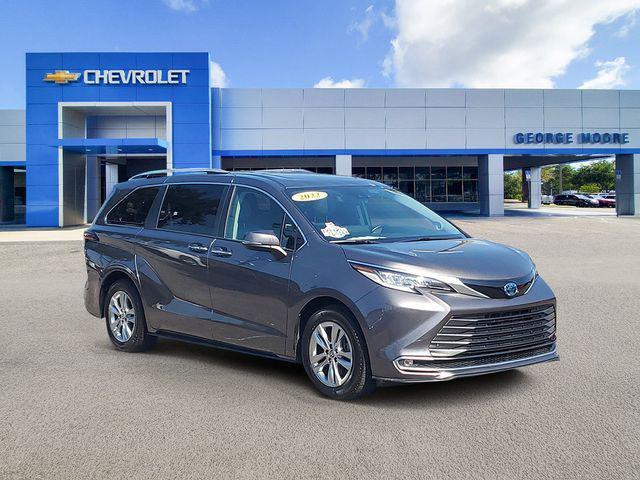 used 2022 Toyota Sienna car, priced at $44,279