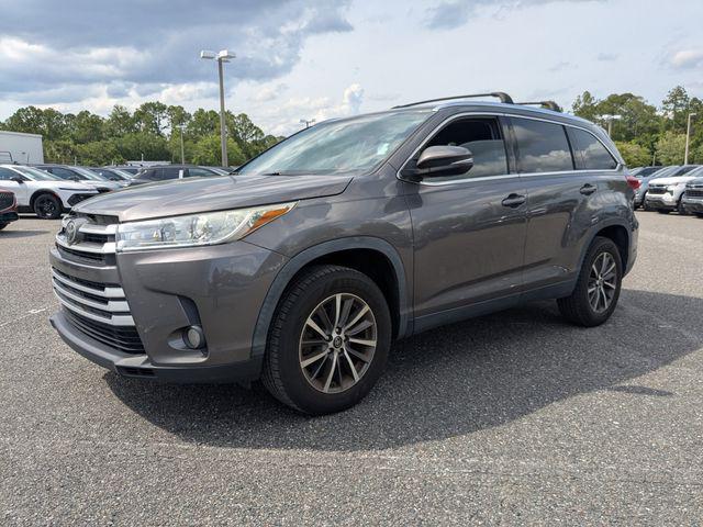 used 2019 Toyota Highlander car, priced at $21,497