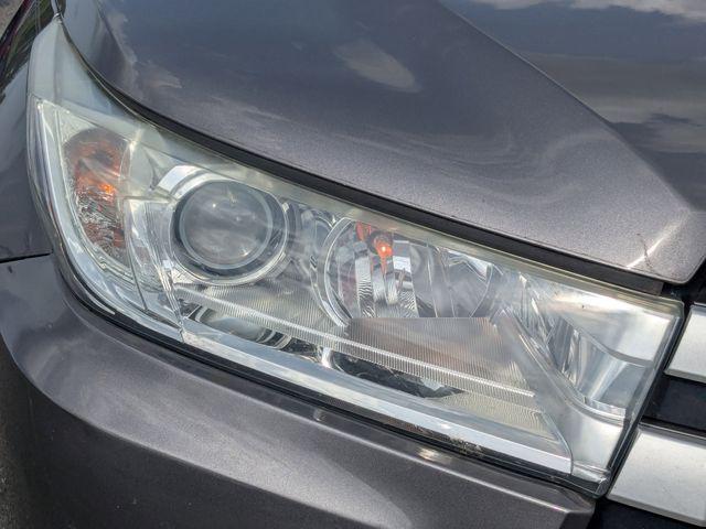 used 2019 Toyota Highlander car, priced at $21,497
