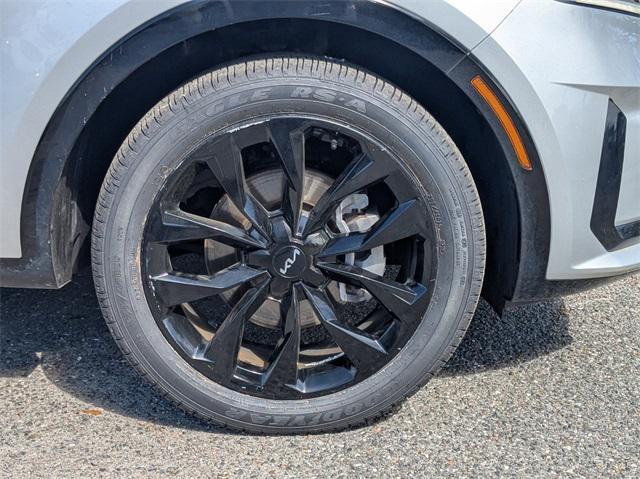 used 2022 Kia Sorento car, priced at $30,379