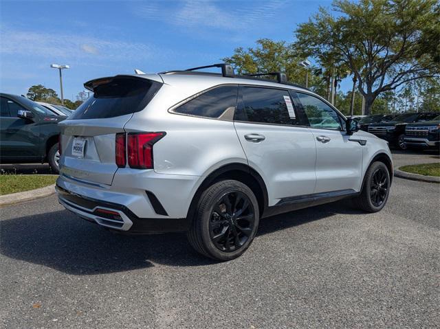 used 2022 Kia Sorento car, priced at $30,379