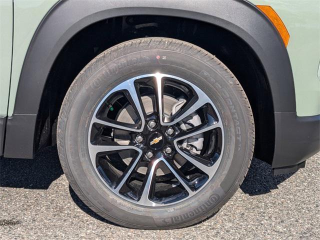 new 2025 Chevrolet TrailBlazer car, priced at $27,238