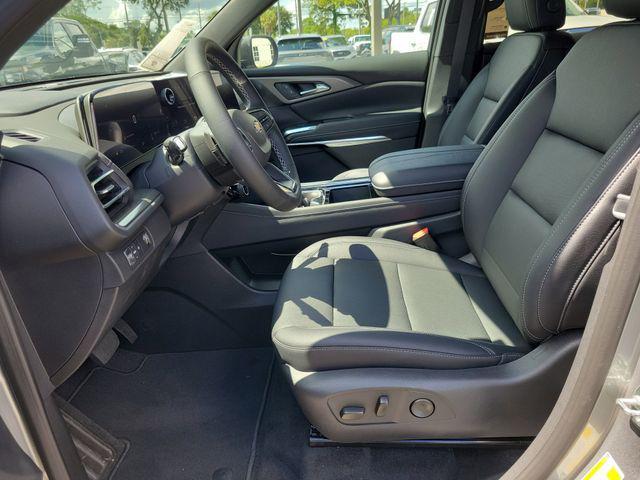 new 2025 Chevrolet Traverse car, priced at $44,580