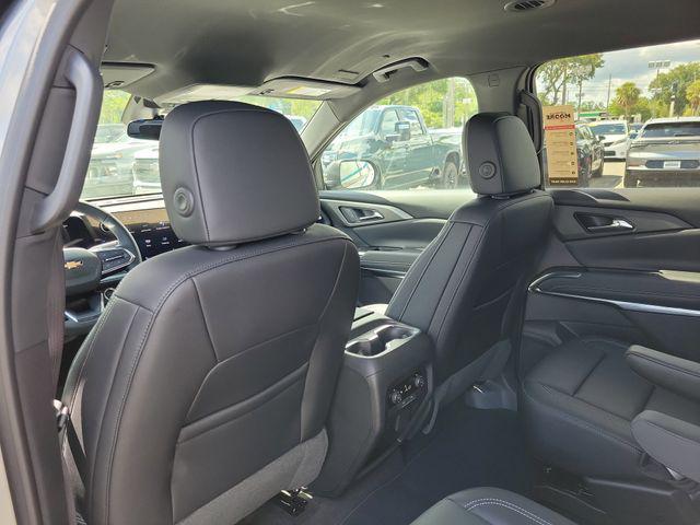 new 2025 Chevrolet Traverse car, priced at $44,580