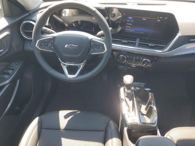 new 2025 Chevrolet Trax car, priced at $25,356