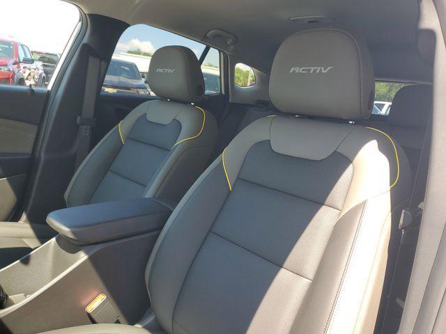 new 2025 Chevrolet Trax car, priced at $25,356