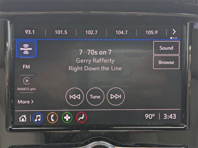 used 2022 Chevrolet Traverse car, priced at $26,382