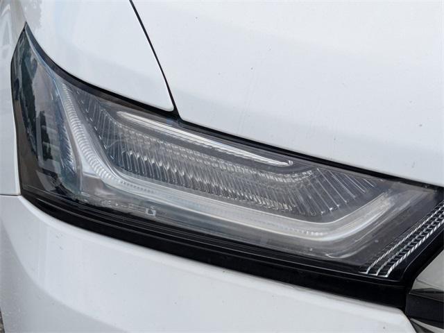 used 2022 Chevrolet Traverse car, priced at $26,382