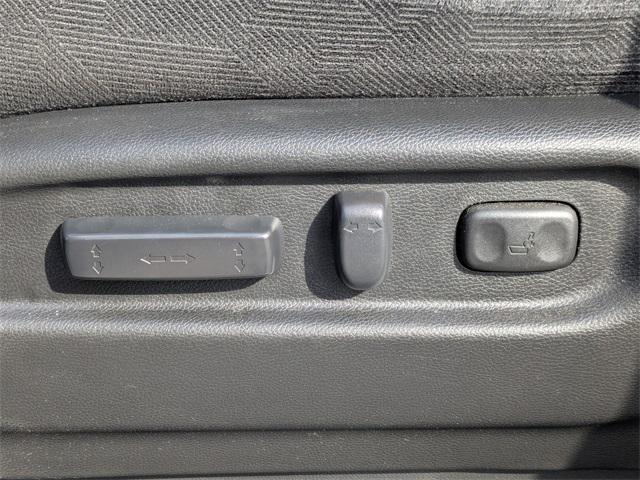 used 2022 Honda Pilot car, priced at $27,991