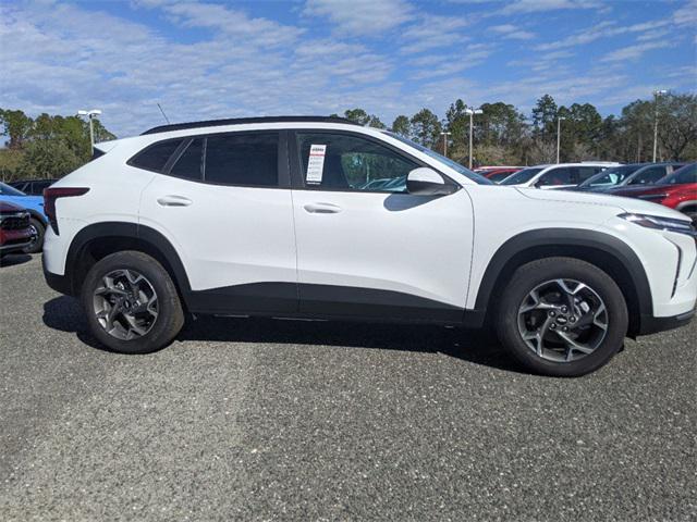 new 2025 Chevrolet Trax car, priced at $23,445