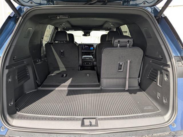 new 2025 Chevrolet Traverse car, priced at $46,502