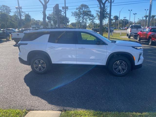 new 2024 Chevrolet Traverse car, priced at $41,495