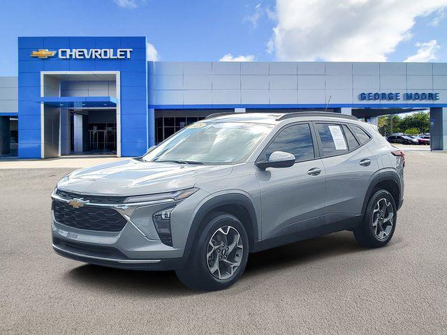 used 2025 Chevrolet Trax car, priced at $22,818