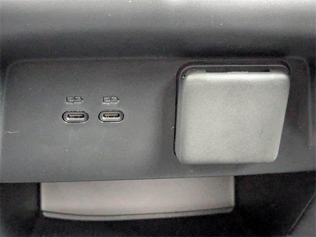 new 2025 Chevrolet Traverse car, priced at $46,034