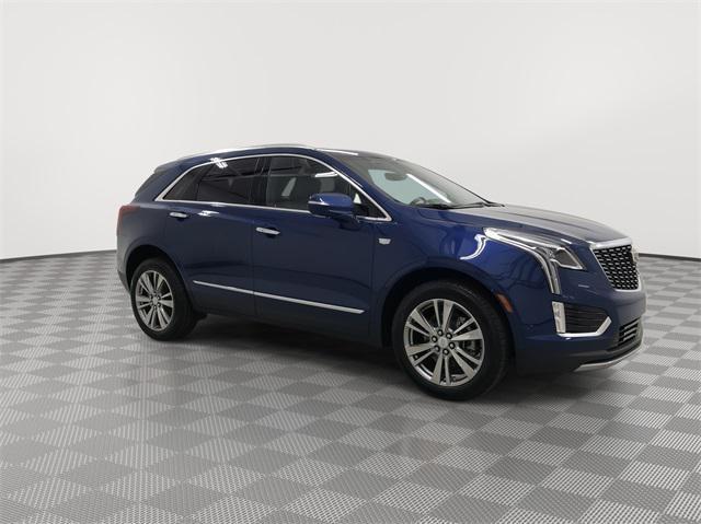 new 2025 Cadillac XT5 car, priced at $59,080