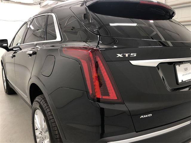 new 2025 Cadillac XT5 car, priced at $48,005